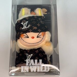 Louis Vuitton Tan and Black Packaging